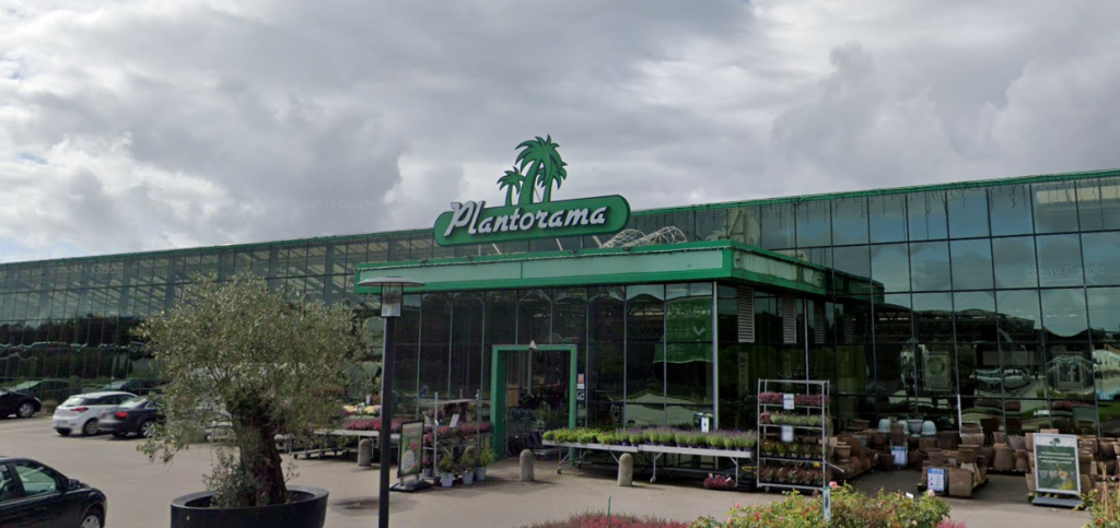 Flere sad i kø i flere timer: Ville have vildt åbningstilbud i ny Plantorama