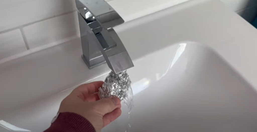 Der er næsten ingen, der skyller sit sølvpapir: Bare vent til du ser magien ske