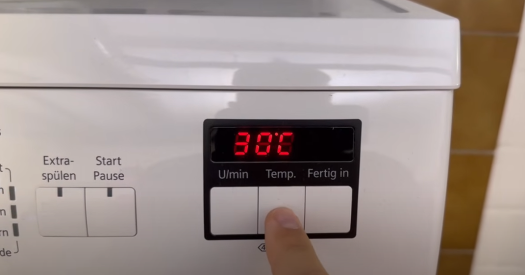 Alle, der har en vaskemaskine, skal se denne video: Internettet måber over genistregen