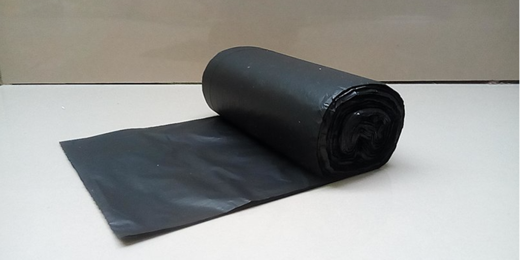 Læg en plastikpose i vaskemaskinen: det er husmortippet, der vil ændre hvordan du vasker tøj