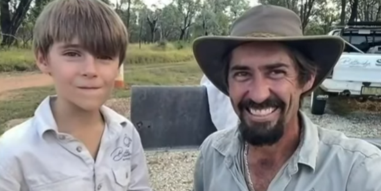 Den 7-årige dreng finder en særlig ædelsten 200 meter fra sit hjem: Du vil tabe kæben, når du hører dens værdi