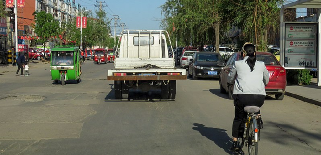 Kinesere bliver heftigt overvåget i vildt system: Mister point, når de går over for rødt