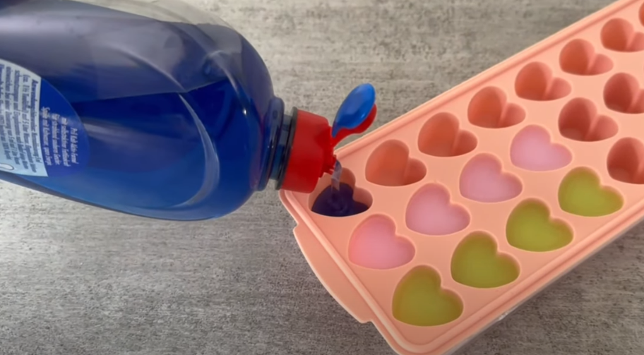 Her er ukendte grund til, at du skal putte opvaskemiddel i fryseren