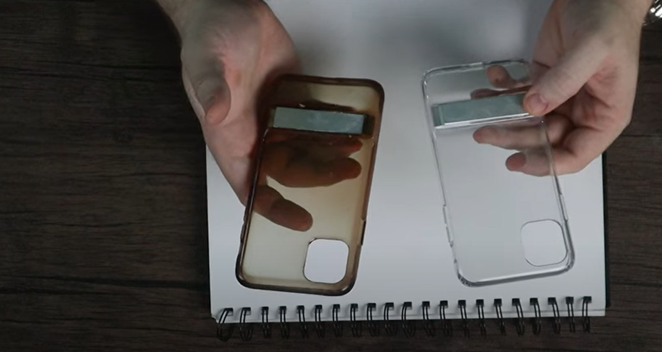Kan ordnes med et snuptag: Sådan fjerner du den gule misfarvning på mobilcoveret