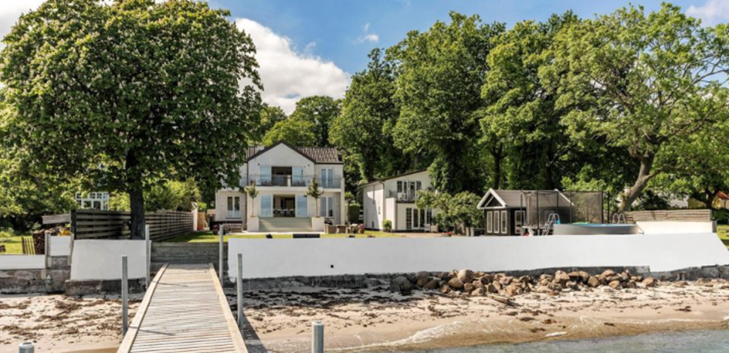 Vanvittig luksusvilla sat til salg: Prisen er steget med over 500% på et år