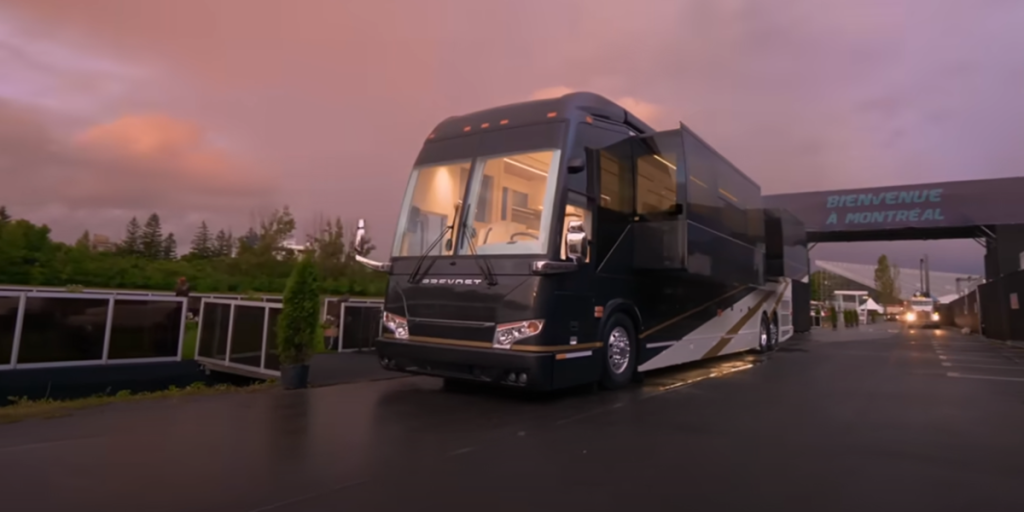 Dette er verdens dyreste autocamper: Træd med ind i det rullende palads