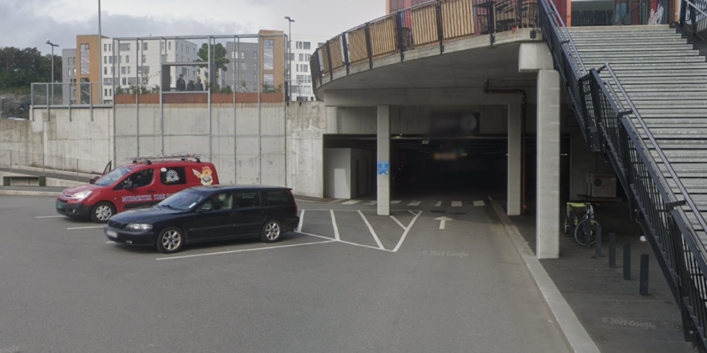 Tommy glemte at betale sin parkering i storcenter: Så fik han et uhørt rykkergebyr