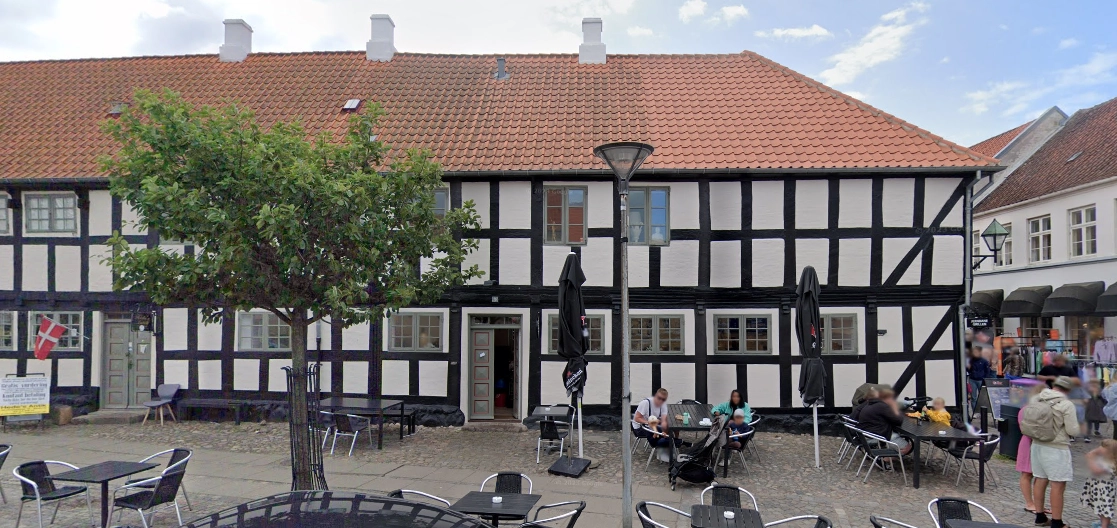 Grillbar i ikonisk bygning er gået konkurs: Nu er der nyt liv på vej