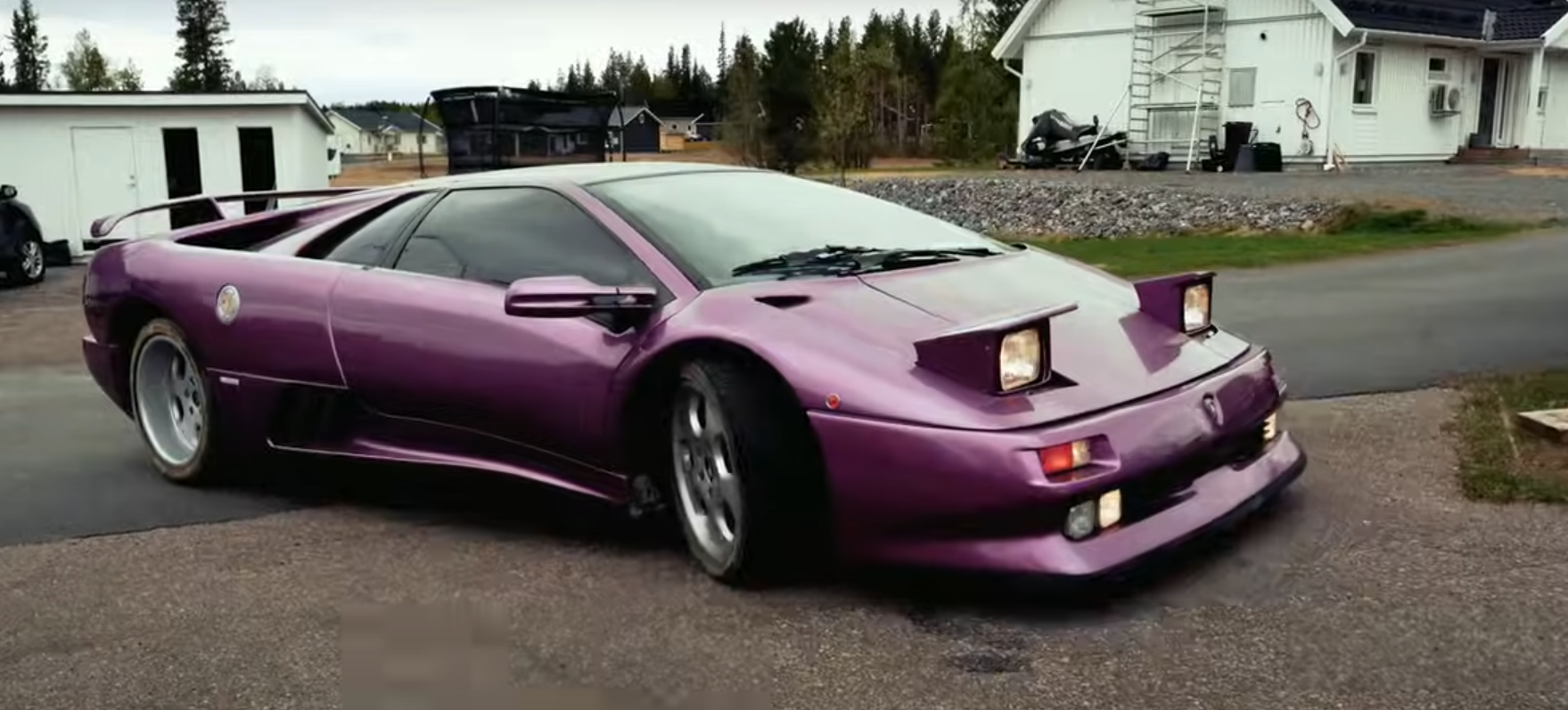 Loffe gemte på sin Lamborghini i 10 år: Nu har han solgt den til et helt andet formål
