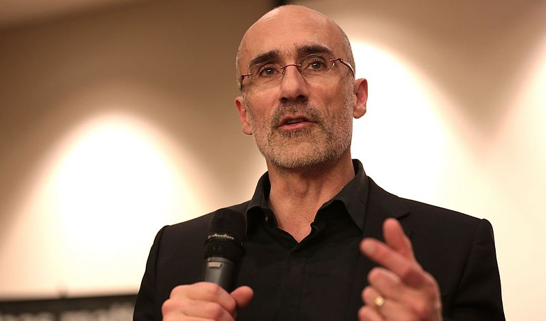 Harvard-professor deler ‘nøglen’ til lykke: Bladene er flotte, men det er rødderne, der skal plejes