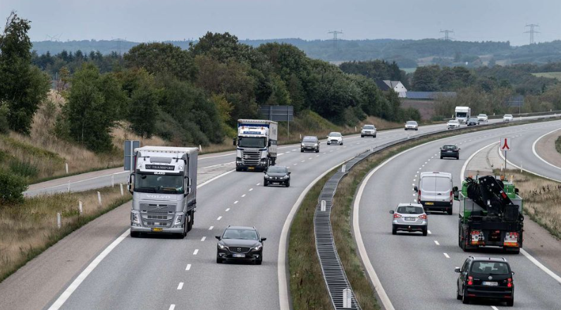 Gælder både ejere af elbiler og benzinbiler: Så meget stiger grøn ejerafgift i 2025