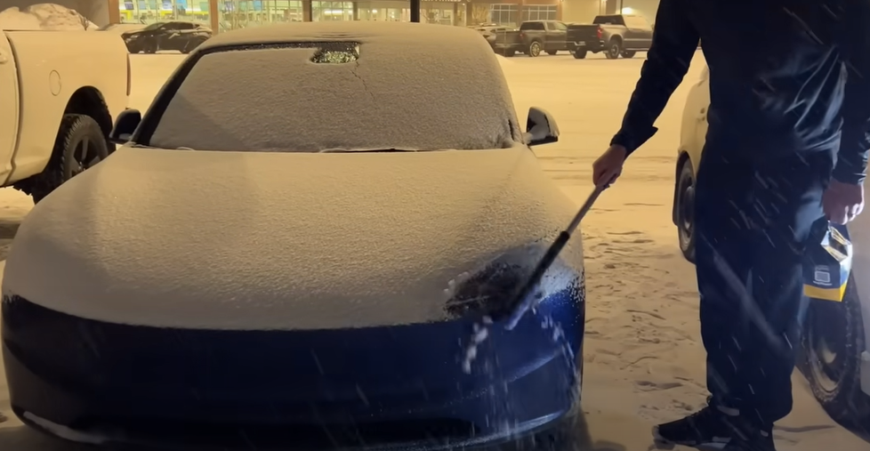 Tesla blev efterladt med varme på i ekstrem kulde: Hvad der skete, vil overraske dig