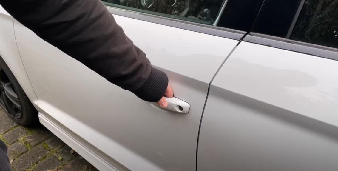 Trick til bilen er guld værd om vinteren: Nogen bør få en medalje for dette trick