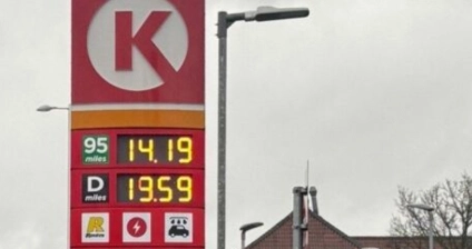Brændstofpriserne kan stige til 23 kroner per liter: “Nu får vi et slag i ansigtet”
