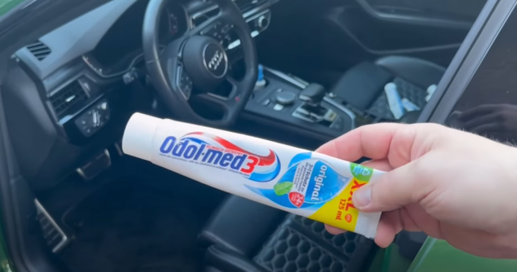 Derfor burde alle have tandpasta i bilen