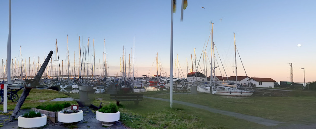 Færgen til ‘Årets Ø’ er gået i stykker: Nu skal turister fragtes i denne lille nødløsning