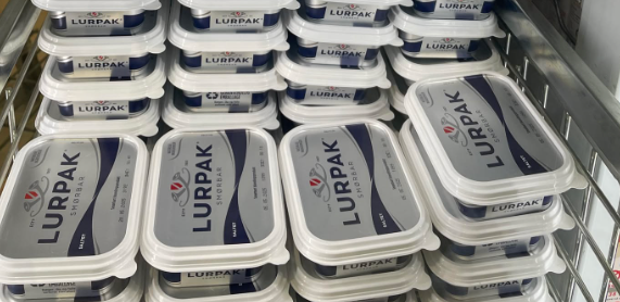 Supermarkedet er i feriehumør: Sælger Lurpak og Arla til priser du ikke vil tro