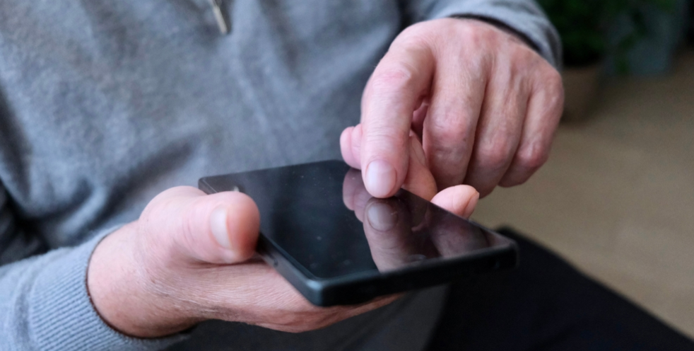 Slet omgående denne app fra din mobiltelefon: Den stjæler penge fra din konto
