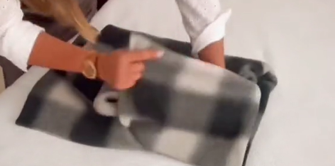 Den japanske metode til opbevaring af store jakker: Nogen fortjener en medalje for dette trick