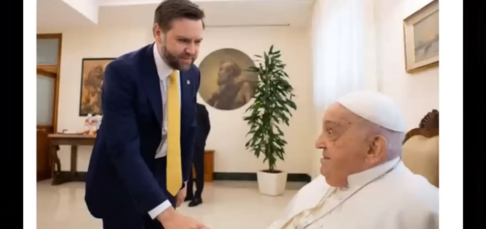 JD Vance slog IKKE paven ihjel: Alligevel vrimler internettet med denne teori