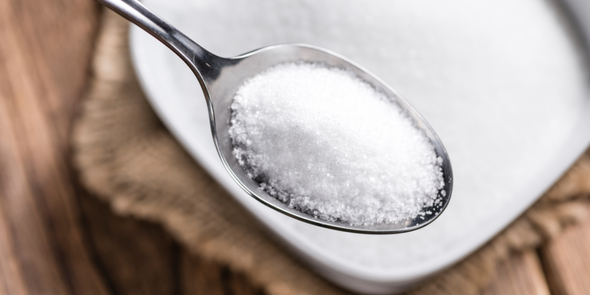 Derfor bør du altid efterlade en skefuld sukker i haven, når det er varmt