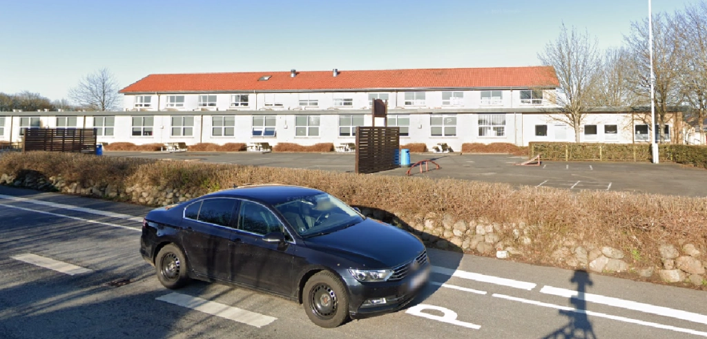 Midtjysk skole i chok: Elev trak pistol og skød andre elever