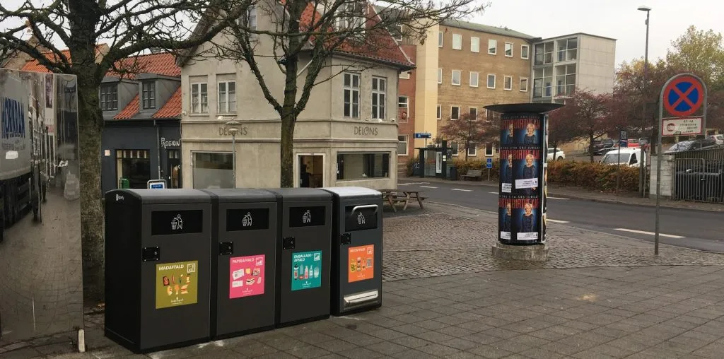Talende skraldespande er sat op på Teatertorvet