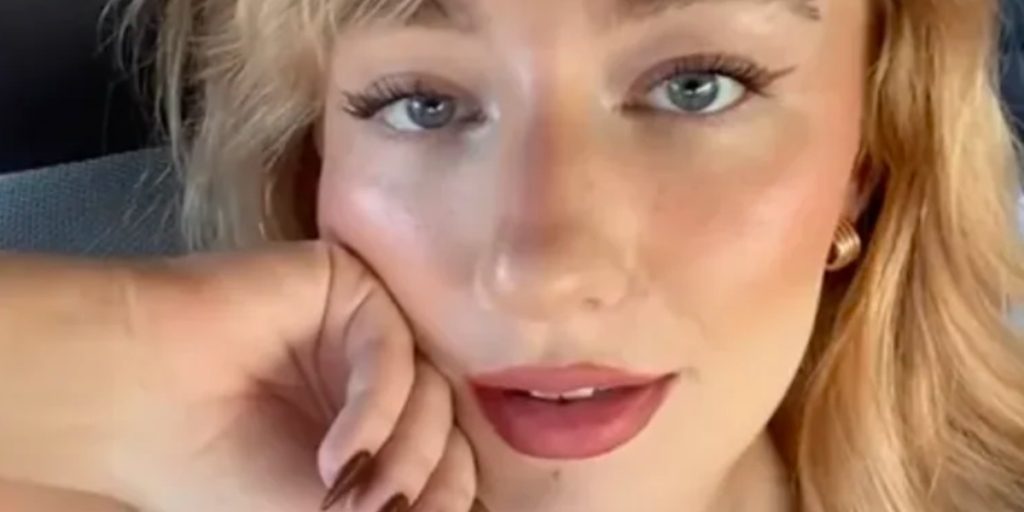 Kvinde blev droppet af fyr over SMS: Da hun så hans begrundelse, tabte hun kæben