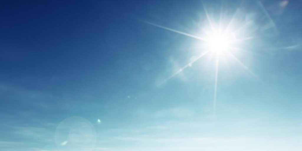 Vejr-eksplosion midt på ugen: DMI spår op mod 32 grader – men noget lurer i kulissen