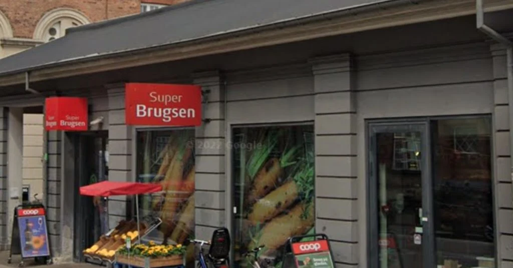 Støv, pap og hår: SuperBrugsen-butik får løftet pegefinger