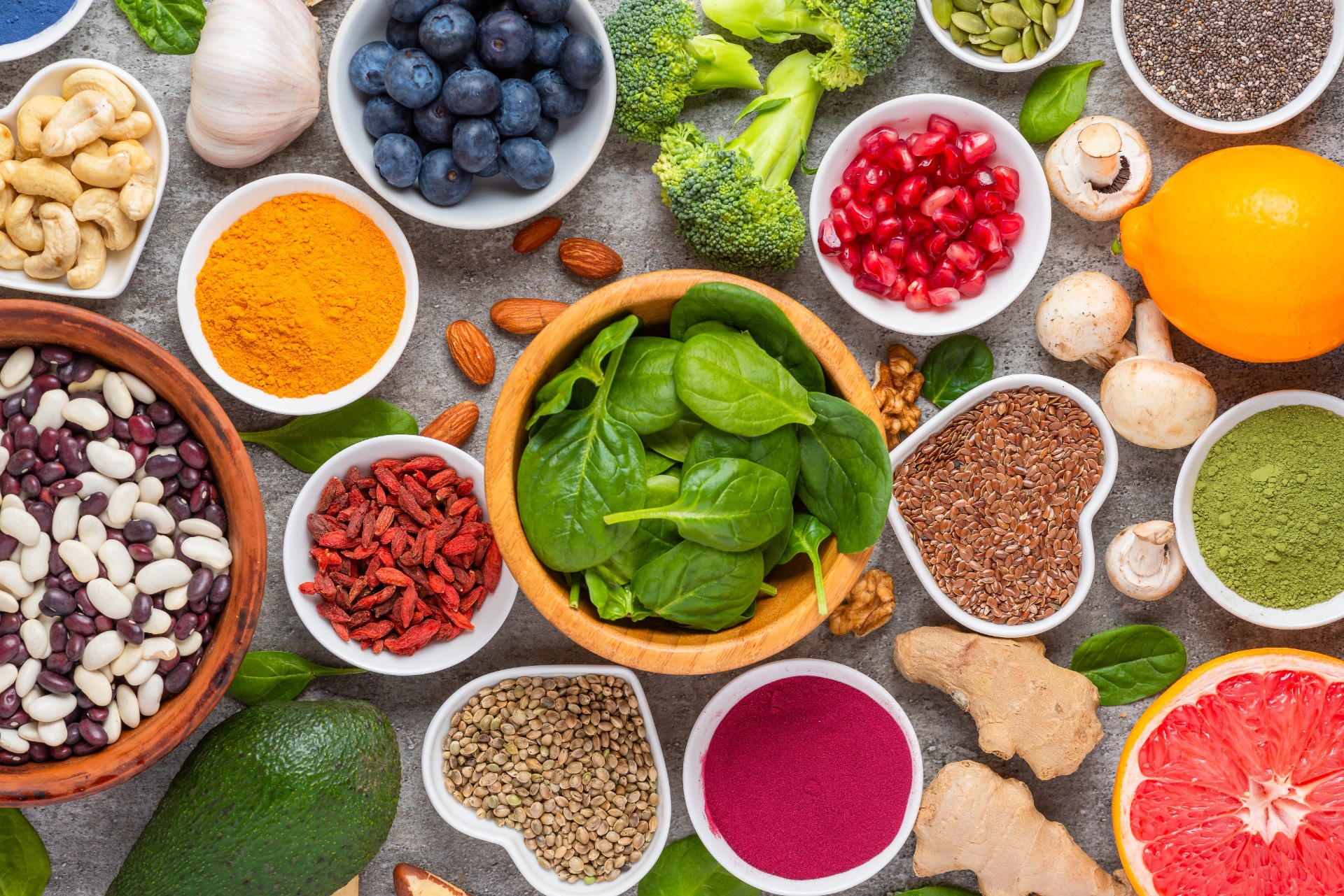 Disse 10 superfoods holder kroppen ung og sund