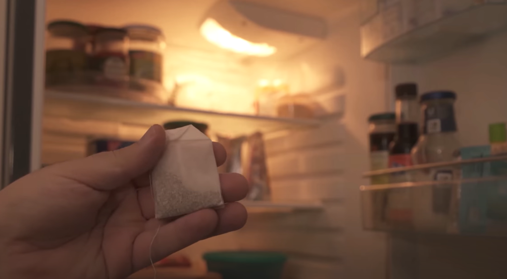 Han laver tepose-tricket, kun meget få danskere kender: Bare vent til du ser magien ske