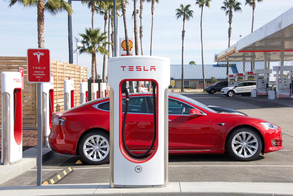 700 km på én opladning: Ny Tesla model 3 afsløret ved en fejl