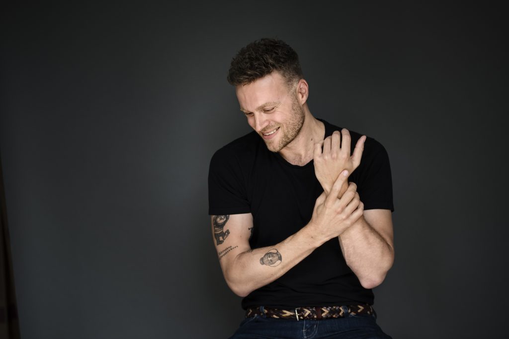 Interview: krimiforfatter Thomas Bagger bliver kaldt en sensation –  ”Jeg forsøger hele tiden at prøve noget nyt”