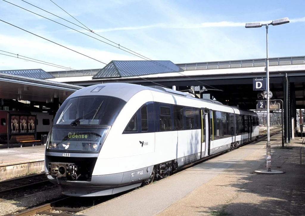 Togtrafikken lammet mellem Fredericia og Aarhus – person ramt ved Tirsbækvej i Vejle
