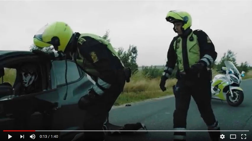 Film skal lære nye bilister om uopmærksomhed