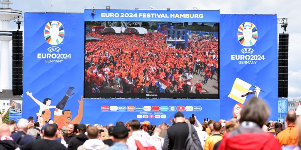 Efter EM-exit: Nu snakker alle om Rumæniens omklædningsrum