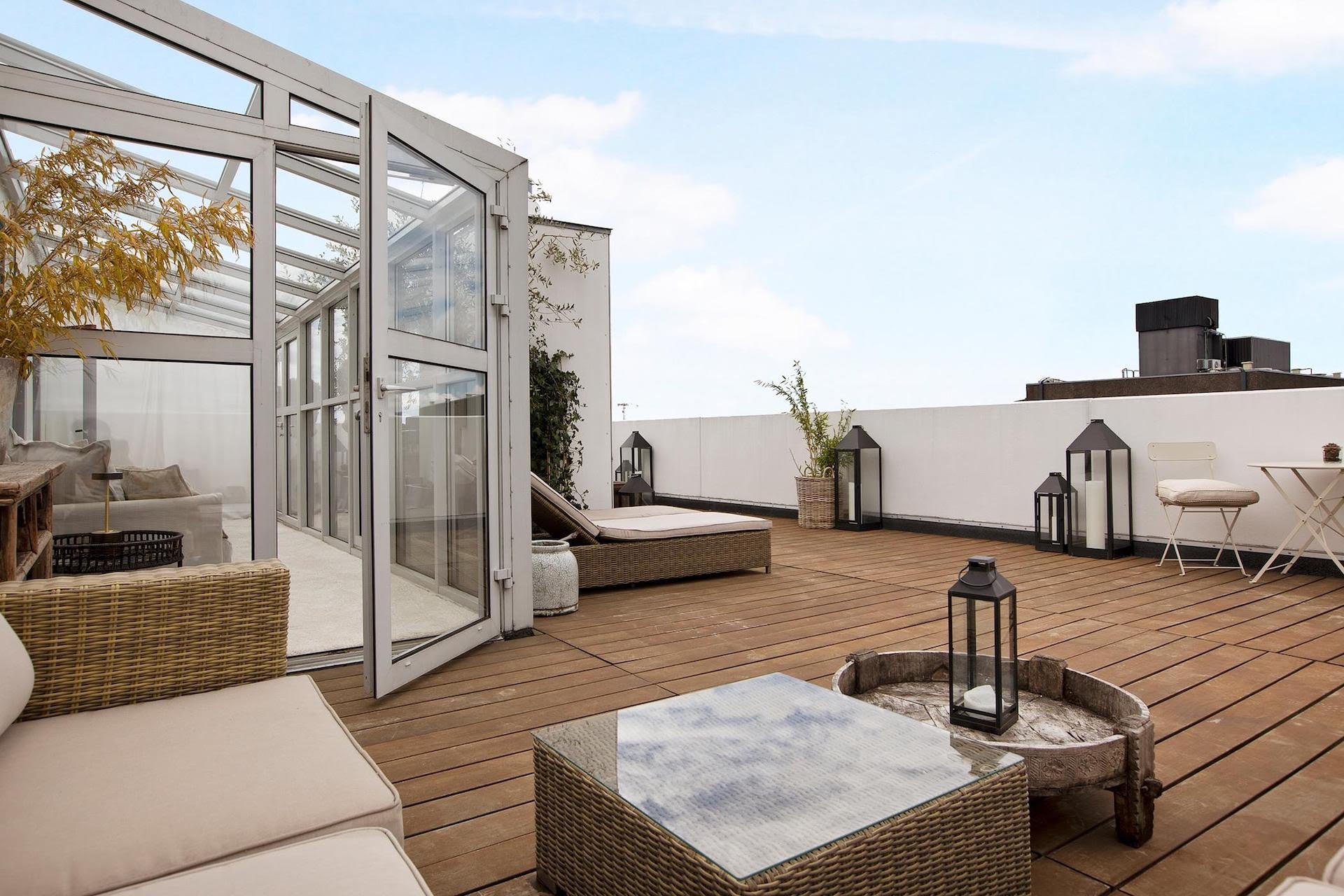 Hitsangerinde sælger millionlejlighed med rabat